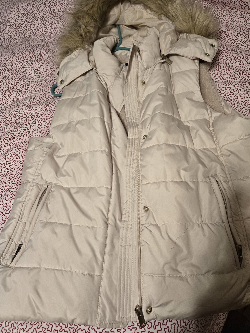 Banana Republic Cream Quilted Puffer Vest with Faux Fur Hood